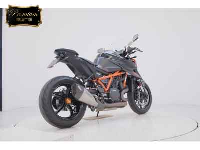 KTM 1290 Super Duke R 2020