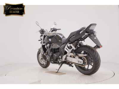 Honda CB1300SF 2025