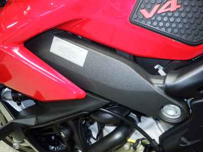 Ducati Streetfighter V4S 2022