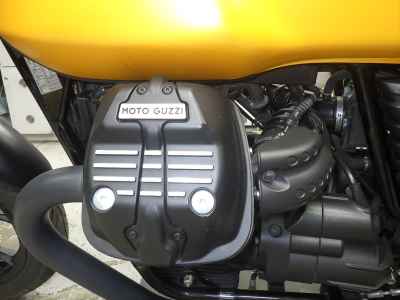 Moto Guzzi V7 III Stone 2021