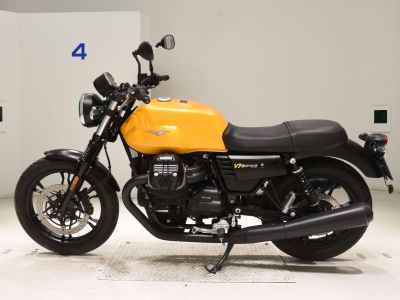 Moto Guzzi V7 III Stone 2021