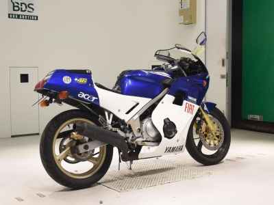 Yamaha FZR250
