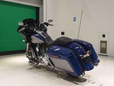 Harley-Davidson Softail FXDRS114 2023