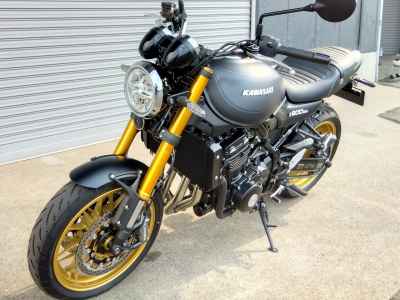 Kawasaki Z900RS SE 2025