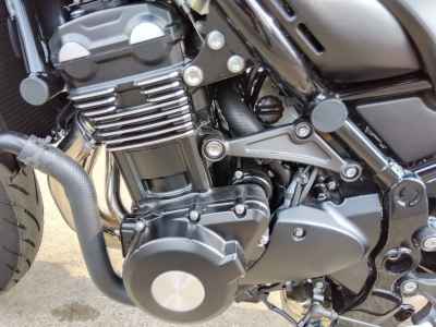 Kawasaki Z900RS SE 2025
