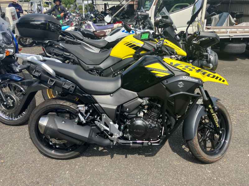 Suzuki GSR250