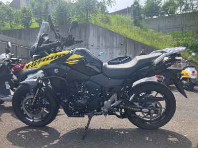 Suzuki GSR250