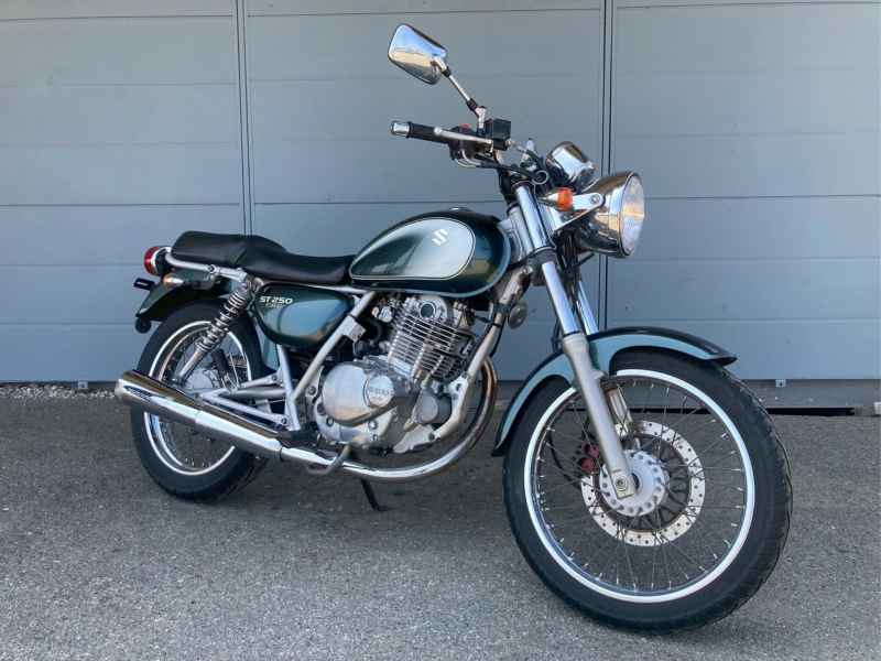 Suzuki ST250E