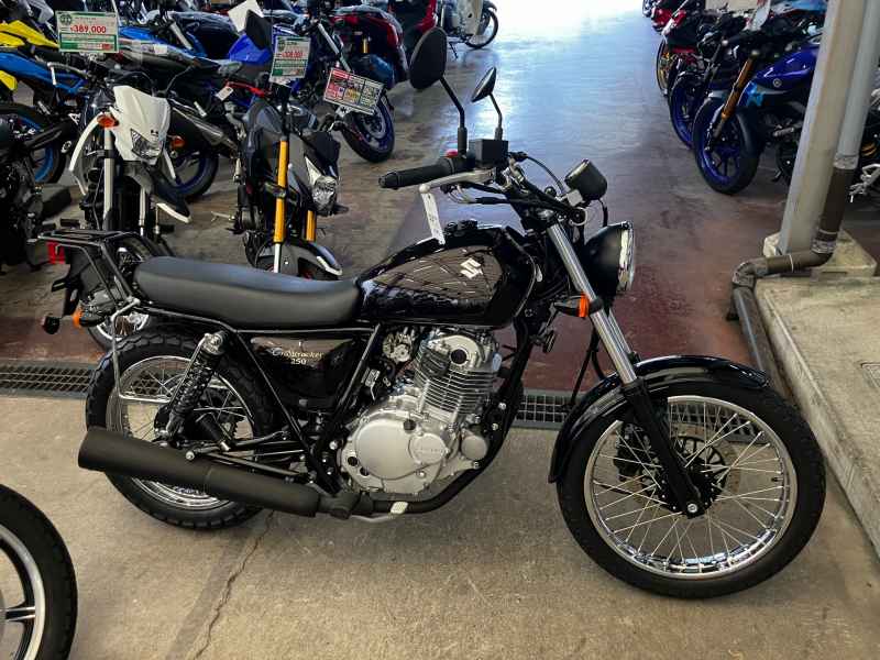 Suzuki GrassTracker