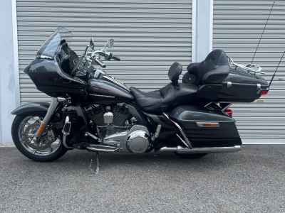 Harley-Davidson Road Glide FLTRUSE1800 2016