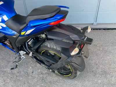Suzuki Gixxer 250SF