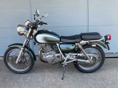 Suzuki ST250E