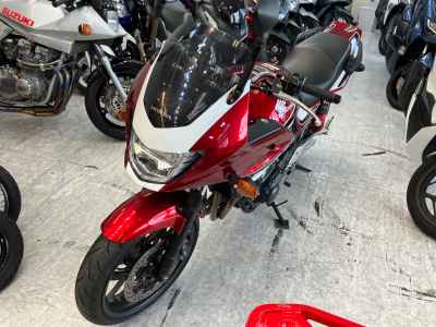 Honda CB400SFV 2022