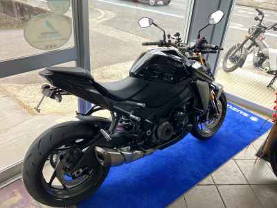Suzuki GSX-S1000 2022