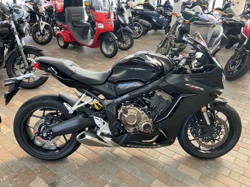 Honda CBR650R 2021