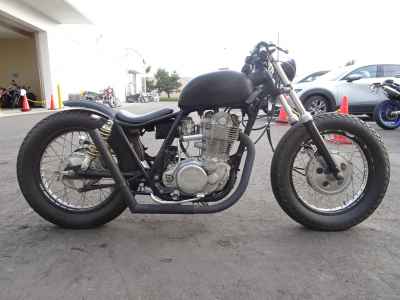 Yamaha SR400