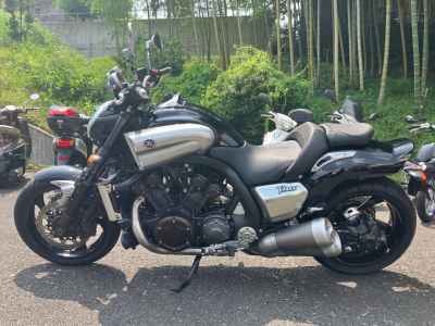 Yamaha V-Max 1200 2010