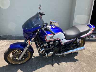 Honda CB750 2006