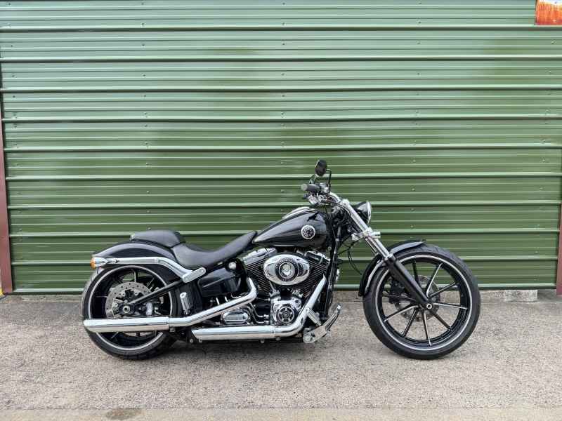 Harley-Davidson Street Bob FXDB1580 2013