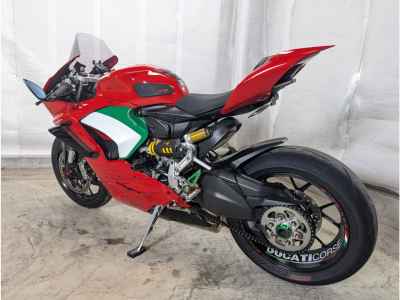 Ducati Panigale V2 2023
