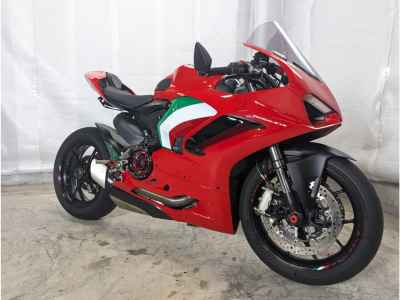 Ducati Panigale V2 2023