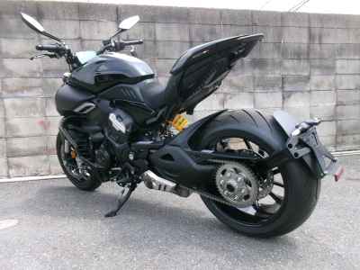 Ducati Diavel V4 2025