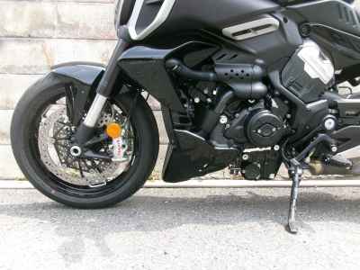 Ducati Diavel V4 2025