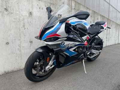 BMW M1000RR 2022