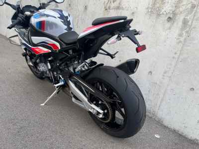 BMW M1000RR 2022