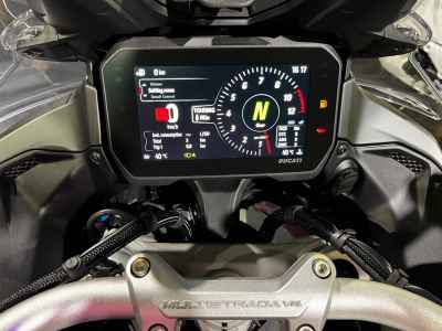 Ducati Multistrada V4 2025