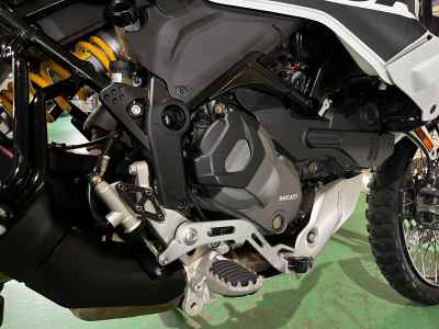 Ducati DesertX 2022
