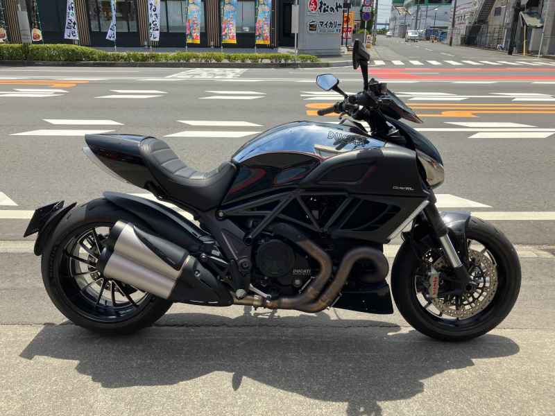 Ducati Diavel 2012