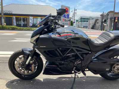 Ducati Diavel 2012