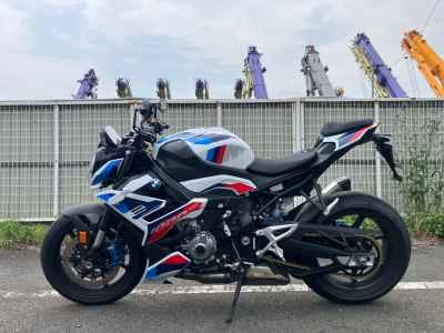 BMW M1000R 2024