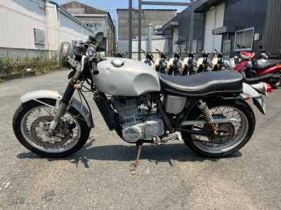 Yamaha SR400