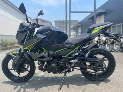 Kawasaki Z400 2022
