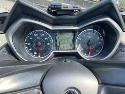 Yamaha XMAX 250