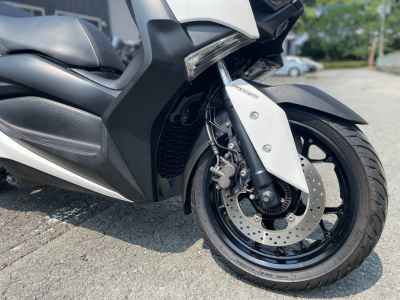 Yamaha XMAX 250