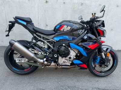 BMW M1000R 2025