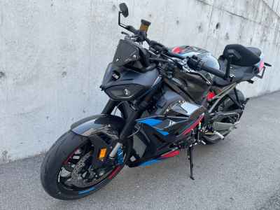 BMW M1000R 2025
