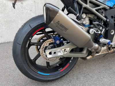BMW M1000R 2025