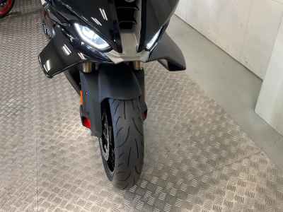 BMW S1000RR 2025