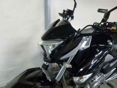 Suzuki GSR250