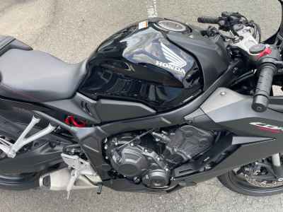 Honda CBR650R 2024