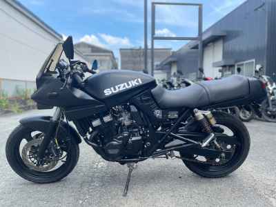 Suzuki GSX250S Katana