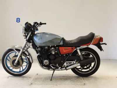Yamaha XJ550