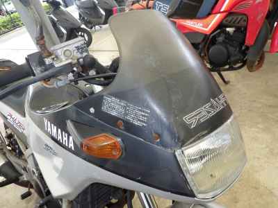 Yamaha FZ250 Fazer