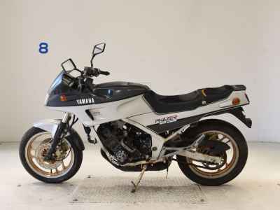 Yamaha FZ250 Fazer