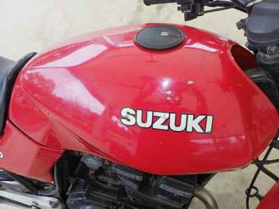 Suzuki GSX250E