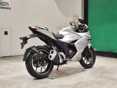 Suzuki Gixxer 250SF